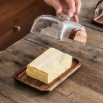 drewniana maselniczka